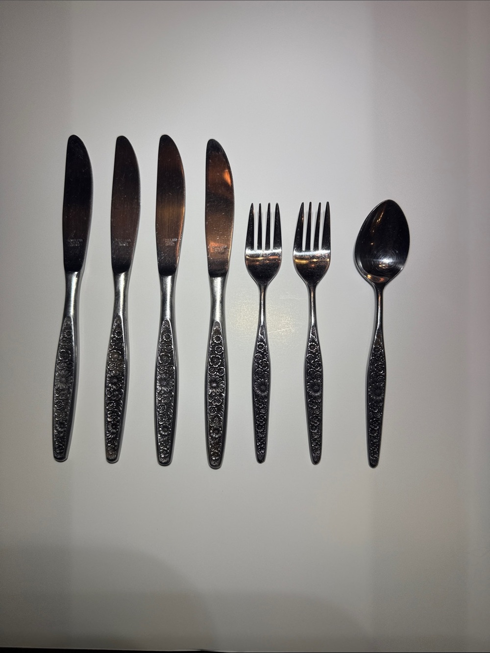 Jardenia Pattern -Japan Stainless Flatware Set - Silver